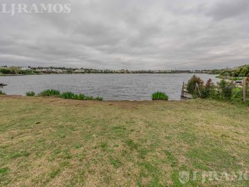 Lote de 1033 m2 a la laguna en venta en SANTA TERESA