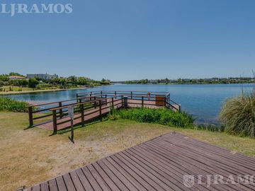 Lote de 1033 m2 a la laguna en venta en SANTA TERESA