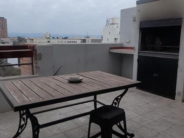 Departamento 2 dormitorios - Balcon - Marcelo T. de Alvear al 1000 - B° Centro