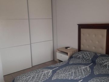 Departamento 2 dormitorios - Balcon - Marcelo T. de Alvear al 1000 - B° Centro