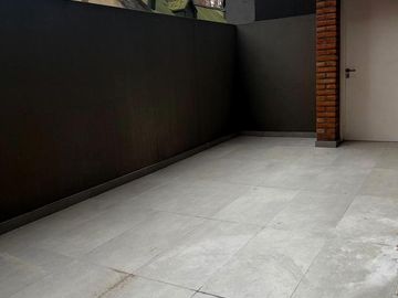 VENTA 3 AMBIENTES CON PALIER PRIVADO, SUITE, BALCÓN Y AMENITIES – MENDOZA AL 3000