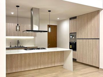 CASA EN VENTA NUEVA EN GRAND JURIQUILLA