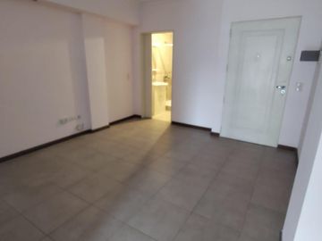 Alquiler departamento monoambiente en Flores