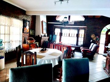 Casa en venta y alquiler anual en Country Banco Provincia