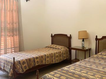 Casa en venta y alquiler anual en Country Banco Provincia