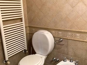 Casa en venta y alquiler anual en Country Banco Provincia