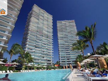 Departamento amueblado frente al mar en venta en Puerto Vallarta