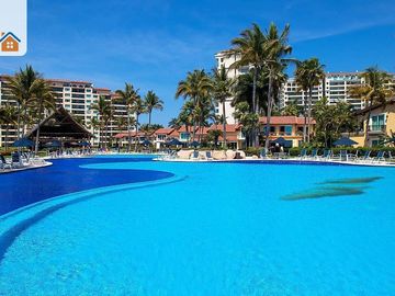 Departamento Frente al Mar en Venta en Marina Vallarta | Condo Caracoles