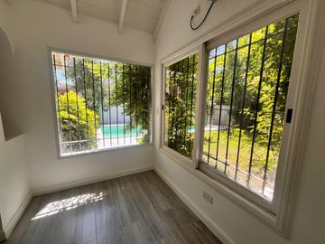 Casa en Alquiler | Punta Chica | 2 Dorm. | Jardín y Pileta. San Fernando