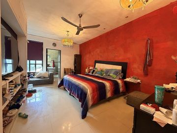 CASA EN VENTA CON ALBERCA UBICADA EN GRAN SANTA FE EN CERRADA, MERIDA