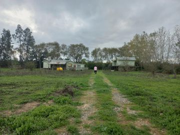 Vendo Parcela a Orilla de Camino Principal, Pelarco.