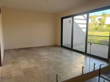 CASA EN ALTOZANO, QUERETARO