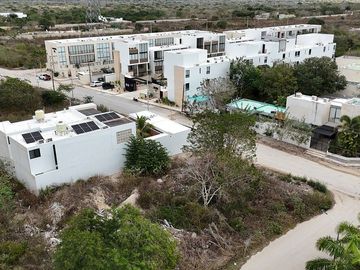 Terreno de 197m2 en esquina en la zona de Temozón