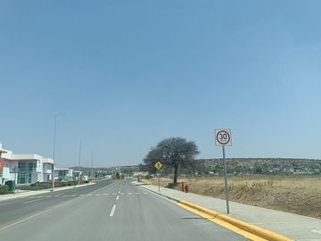 NAVE INDUSTRIAL EN RENTA ZONA AEROPUERTO QUERETARO