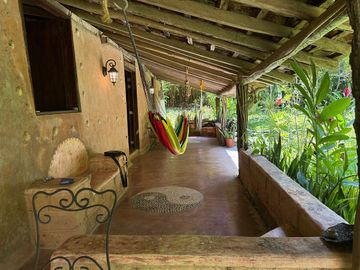 Terreno con casa de campo en Zihuatanejo