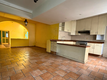 DEPARTAMENTO EN RENTA EN TLAQUEPAQUE CENTRO
