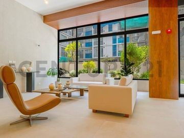 Alquilo dpto Flat de estreno en Magadalena liimite con san Isidro .