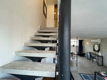 Townhouse Industrial Amueblado en Renta en San Antonio Cinta