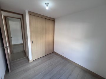 APARTAMENTO EN ARRIENDO UBICADO EN EL POBLADO SECTOR LOMA DEL INDIO