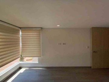 CASA EN ARRIENDO EN AV ALBERTO MENDOZA/MANIZALES