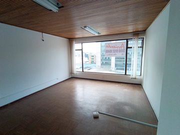 OFICINA EN ARRIENDO EN EL CENTRO/MANIZALES