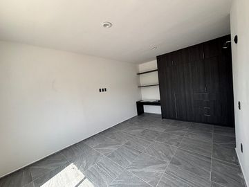 Casa en Venta | Renta en Lomas de Juriquilla + 4 recámaras + cuarto de servicio