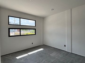 Casa en Venta | Renta en Lomas de Juriquilla + 4 recámaras + cuarto de servicio