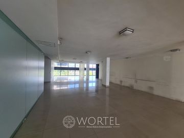 Renta de Oficina Del Valle | 300 m2 | Acondicionada