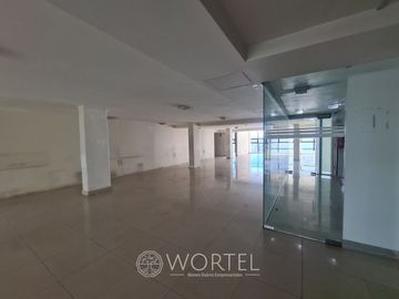 Renta de Oficina Del Valle | 300 m2 | Acondicionada