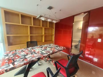 Renta de oficina Polanco | 90 m2 | Amueblada