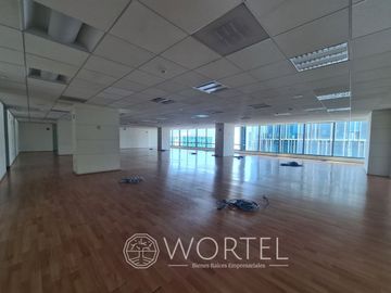 Renta de Oficina Reforma | 1,430 m2 | Acondicionada
