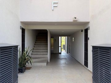 Departamento Planta Baja en Renta Amueblado con Alberca en Santa Fe Lifestyle