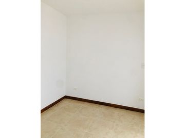 Casa para la renta en el retiro