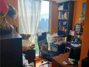 Apartamento en Loma de los Bernal en venta