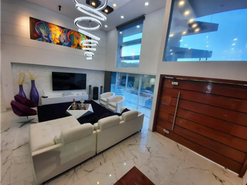 SE VENDE CASA DE LUJO EN VALLE DEL LILI DC 10223149