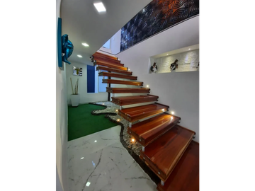 SE VENDE CASA DE LUJO EN VALLE DEL LILI DC 10223149