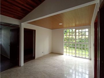Se Arrienda Casa Campestre en Conjunto Vía Circasia Pereira
