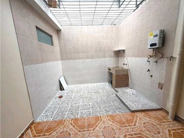 CASA EN VENTA EN ITAGÜ SECTOR LOS NARANJOS SIN ADMINISTRACIÓN