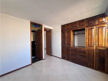 VENTA APARTAMENTO EN LOS COLORES UBICACION PRIVILEGIADA