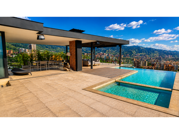 PENTHOUSE CON PISCINA PRIVADA EN EL POBLADO MEDELLIN