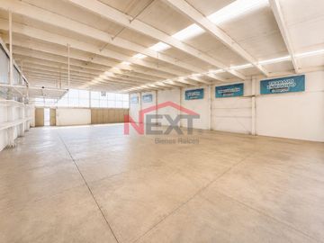LOCAL COMERCIAL CON PANELES SOLARES EN VENTA