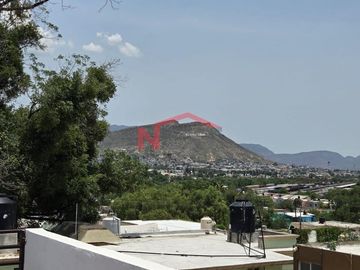 CASA EN VENTA EN EL CENTRO DE SALTILLO