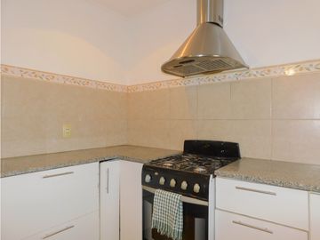 ALQUILER CASA PARA USO PROFESIONAL | UN DORMITORIO, UN BAÑO