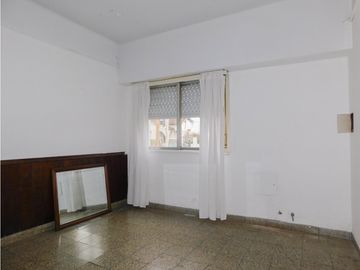 ALQUILER CASA PARA USO PROFESIONAL | UN DORMITORIO, UN BAÑO