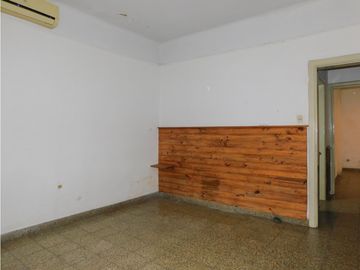 ALQUILER CASA PARA USO PROFESIONAL | UN DORMITORIO, UN BAÑO