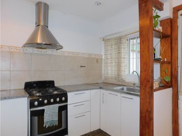 ALQUILER CASA PARA USO PROFESIONAL | UN DORMITORIO, UN BAÑO