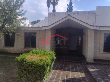 CASA  EN VENTA EN LA COLONIA JARDIN