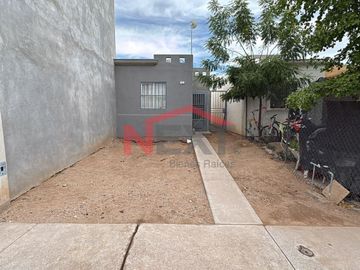 CASA EN VENTA EN QUINTAS DEL SOL