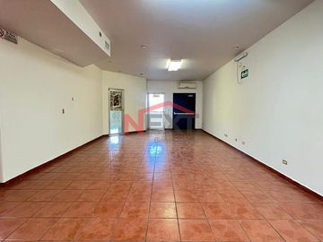 OFICINA EN VENTA EN COL. BUGAMBILIAS