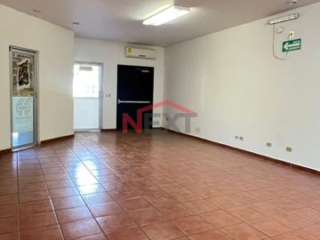 OFICINA EN VENTA EN COL. BUGAMBILIAS